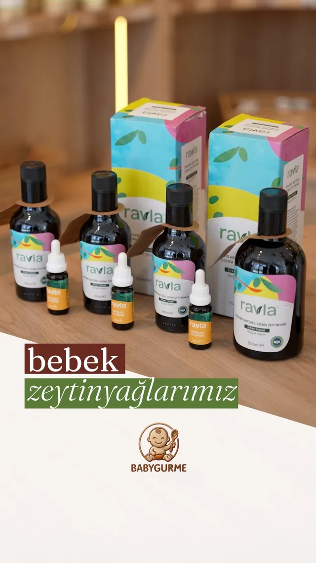 Bebeklerimizin ilk lokması, en saf sevgimiz kadar temiz olmalı! 🌿🤍

Soğuk sıkım, düşük asitli ve bebek metabolizmasına özel üretilen Bebek Zeytinyağımız ile ek gıdaya güvenle ve lezzetle başlayın. 🥄✨ Miniğinizin sindirimini kolaylaştırın, bağırsak sağlığını ilk günden itibaren koruyun.