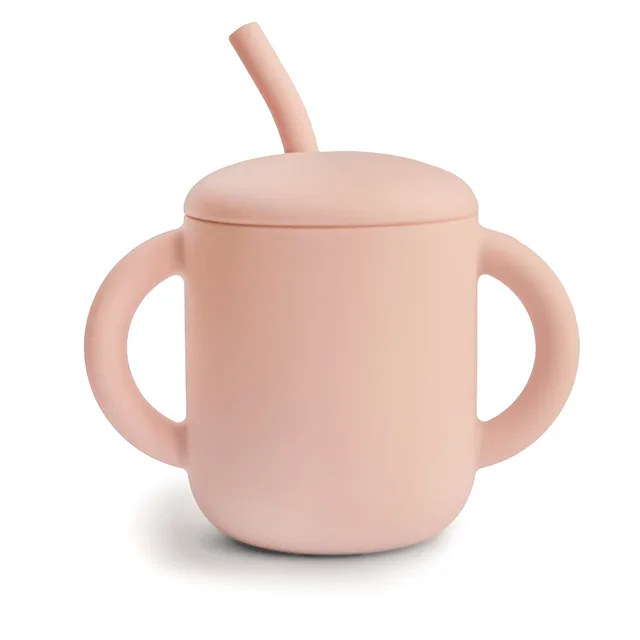 Mushie Pipetli Silikon Alıştırma Bardağı - Blush