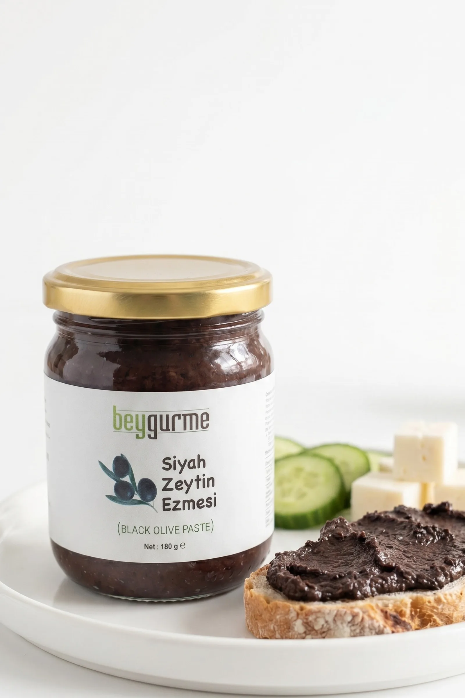 Beyorganik siyah zeytin ezmesi
